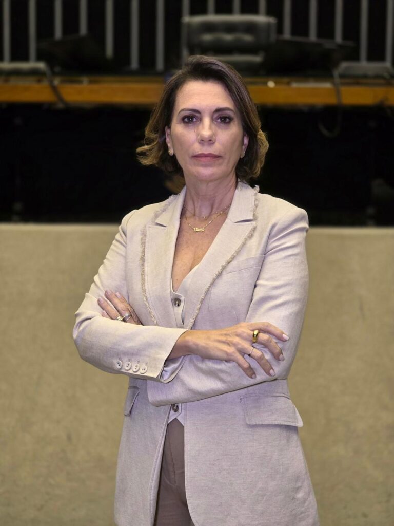 Samba-enredo sobre Lula na Sapucaí com patrocínio da União em ano eleitoral: o escárnio do Carnaval 2026